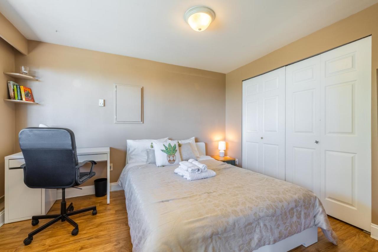 Two Bedroom With Amazing Ocean View North Vancouver Ngoại thất bức ảnh