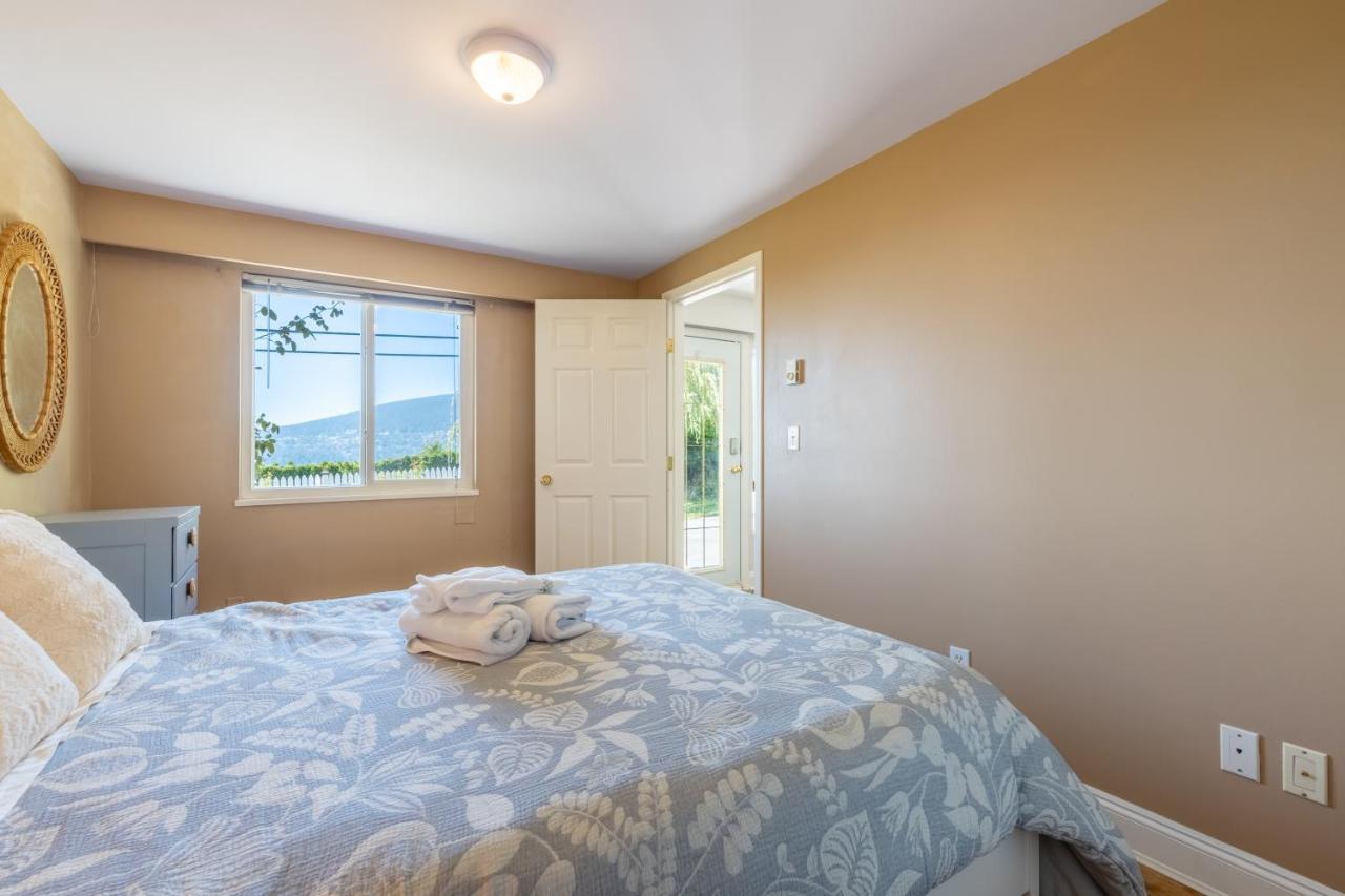 Two Bedroom With Amazing Ocean View North Vancouver Ngoại thất bức ảnh