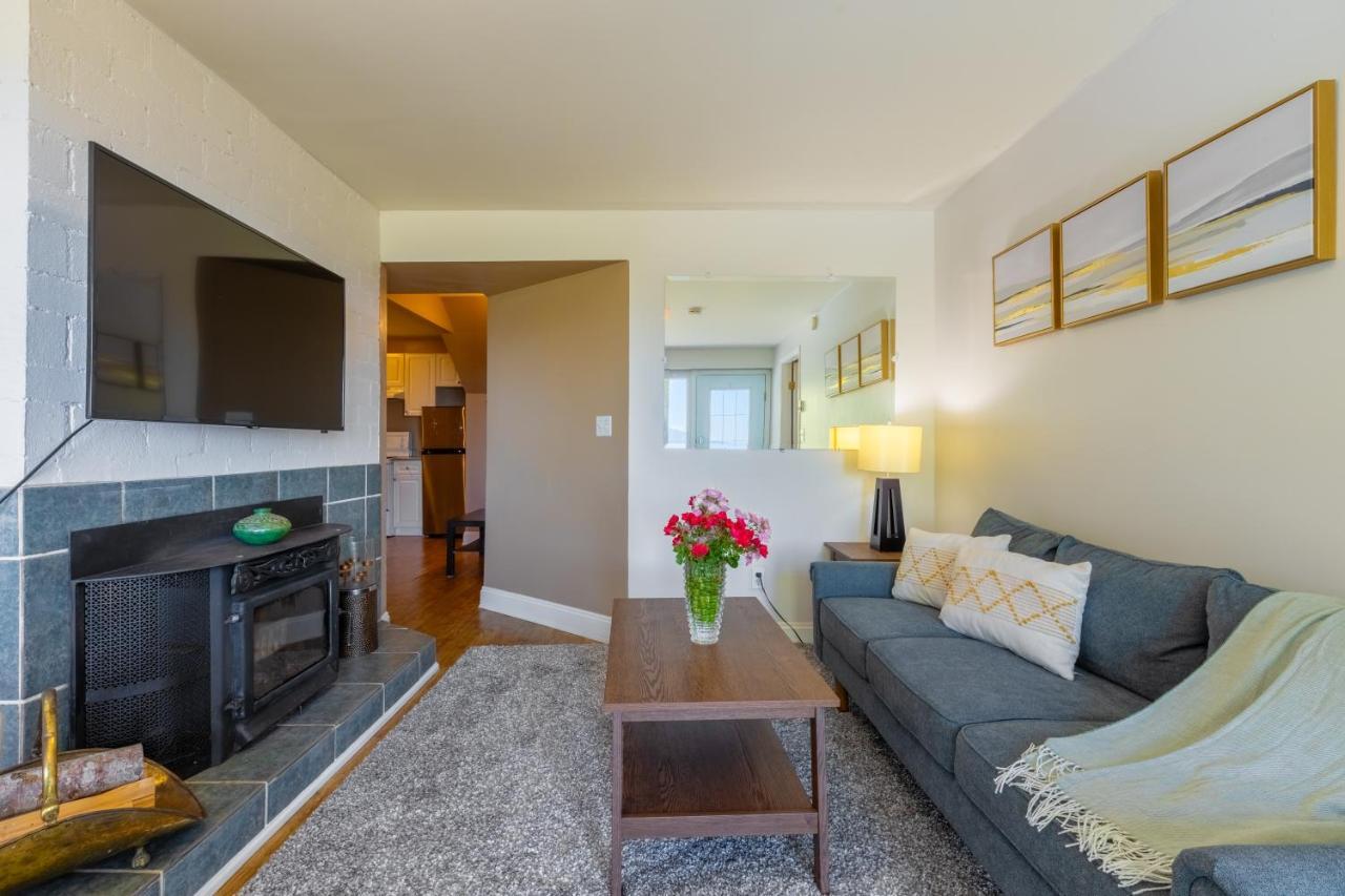 Two Bedroom With Amazing Ocean View North Vancouver Ngoại thất bức ảnh