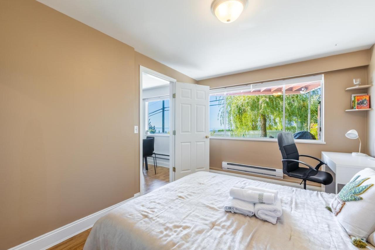 Two Bedroom With Amazing Ocean View North Vancouver Ngoại thất bức ảnh